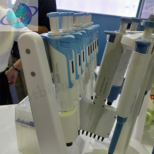 Micropipet hấp tiệt trùng, thể tích điều chỉnh DLab MicroPette Plus 0,5-10 ul (đơn kênh ) 