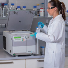 Máy ly tâm đa năng  Rotor 4 x 8 PCR Strips 18.000 vòng/phút HERMLE Z 326