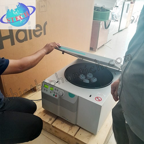 Máy ly tâm 4 ống 500 ml 8.000 vòng/phút HERMLE Z 446  